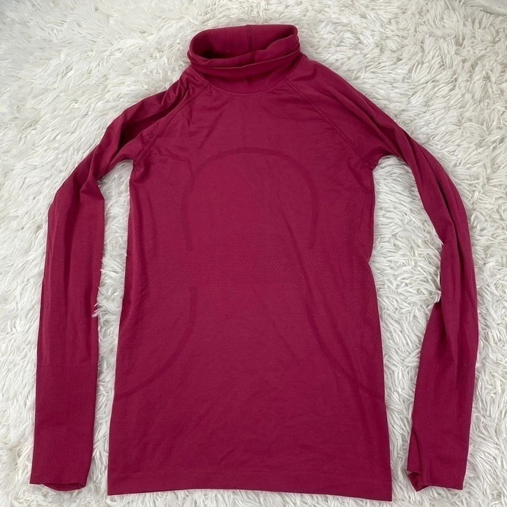 Lululemon Swiftly Speed Turtleneck Violet Red / Violet Red